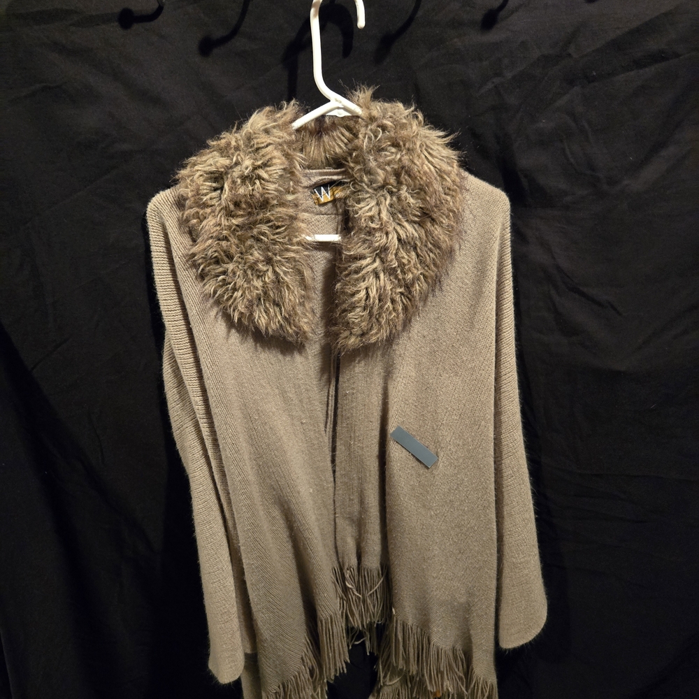 Elegant Tan Sweater with Faux Fur Collar